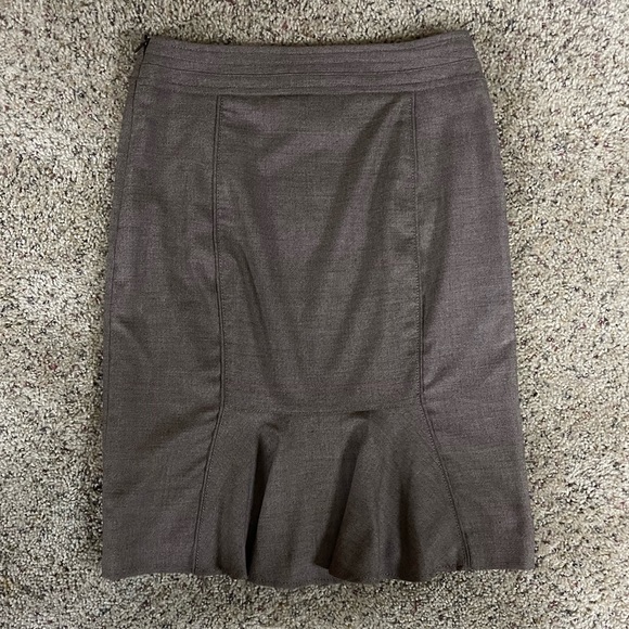 White House Black Market skirt - Picture 2 of 3